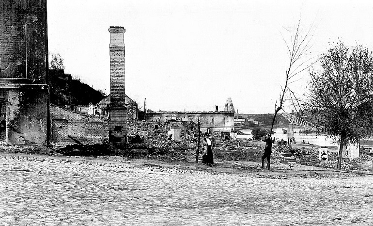Гродно, руины на левом берегу Немана и развалины моста  в 1915-18 годах
