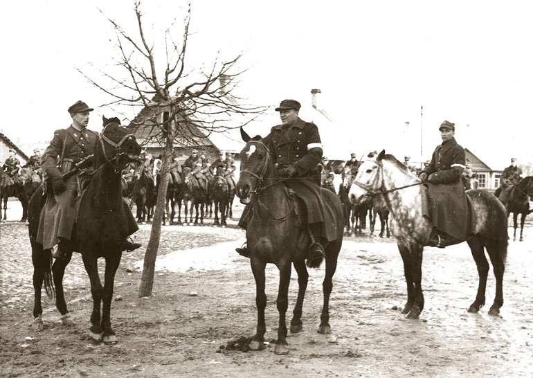 Кавалерийское подразделение АК весной 1944 г.