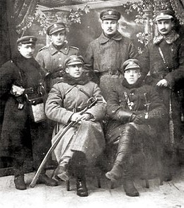 Офицеры уланского полка  под руководством братьев Домбровских в 1919 году