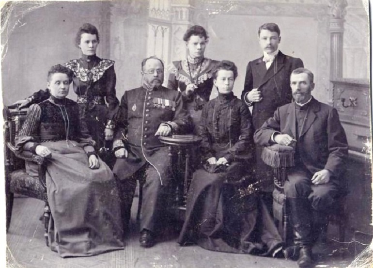 Дворянская семья в начале 20-го века